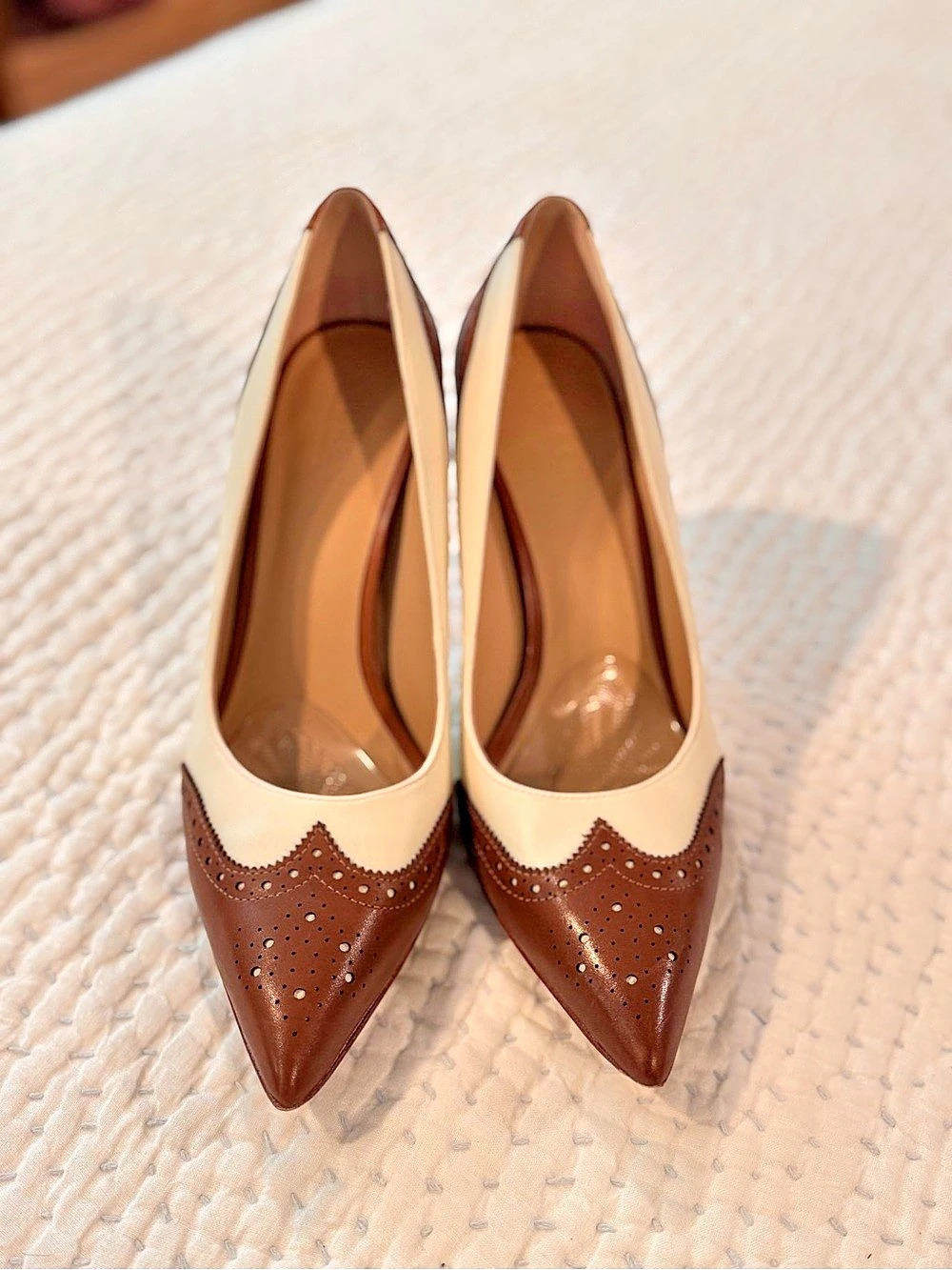 Lauren Ralph Lauren Lynden Perforated Leather Pump Pumps Brown & Cream US 8B